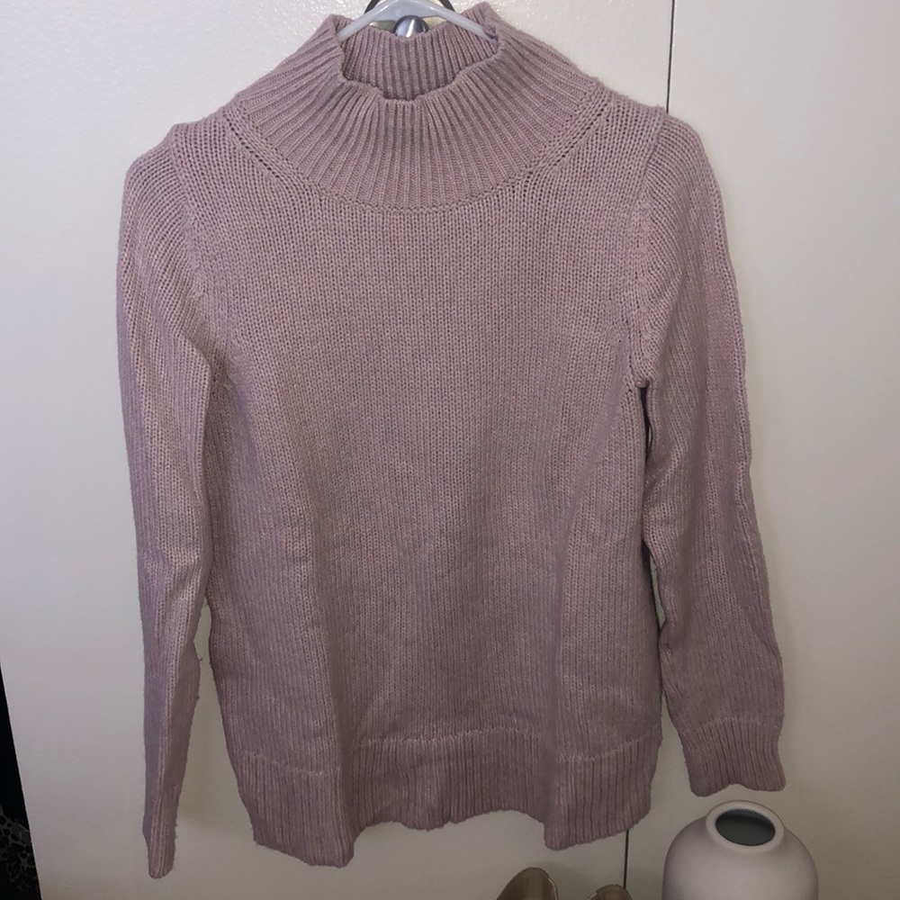 Light pink turtle neck sweater